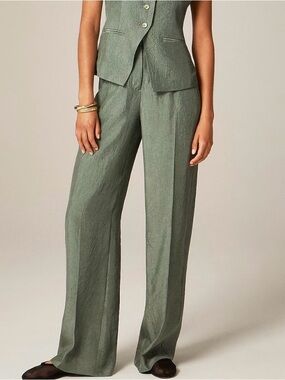 J.Crew NWT Essential wide-leg pants in textured satin Pale Cypress Size 8